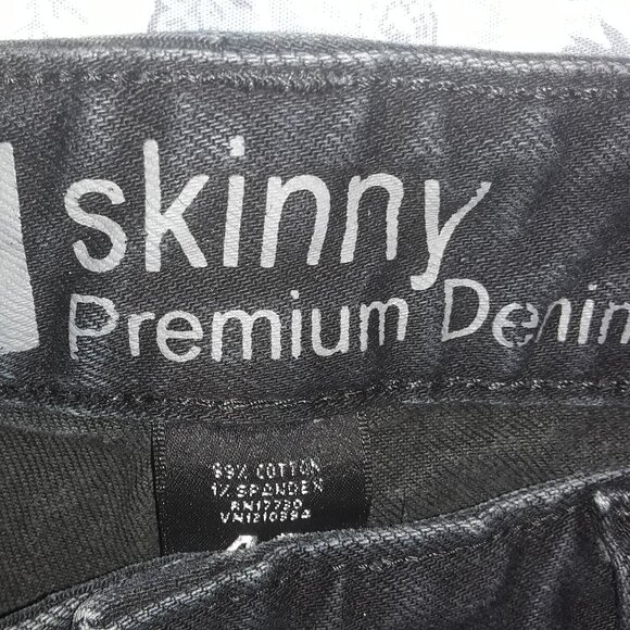 Mossimo Skinny Premium black denim jeans, ladies size 4S w/zipper/button fly - Picture 5 of 7